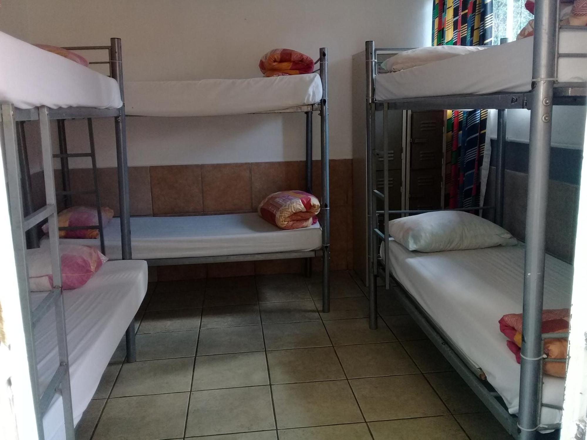 Accoustix Backpackers Hostel Johannesburg Exterior photo